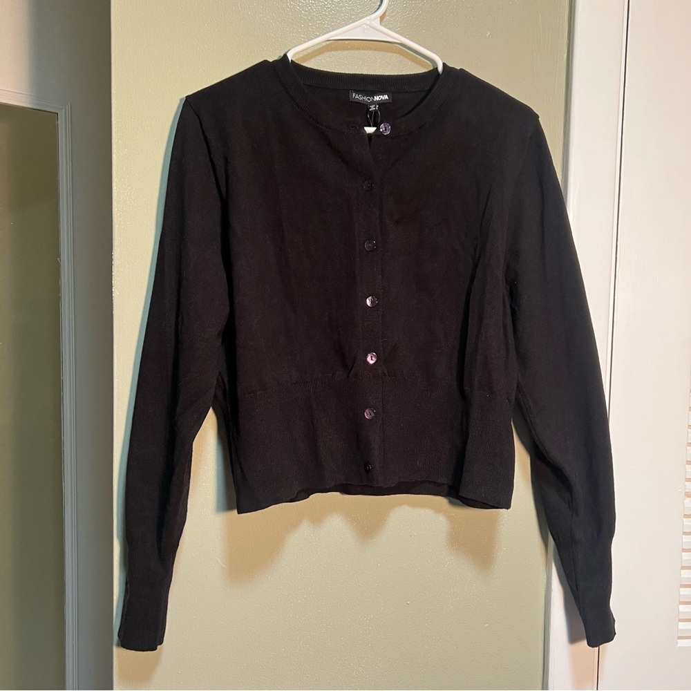 Fashion Nova Women's Plus Size 2X Cardigan Sweater Black Crewneck Cropped Button - Picture 3 of 11